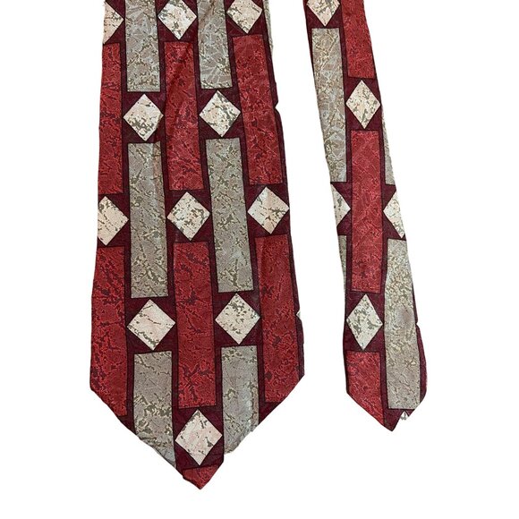 Geoffrey Beene Mens Silk Neck Tie Italy Red Tan White Geometric Work Dad Gift - Picture 2 of 6